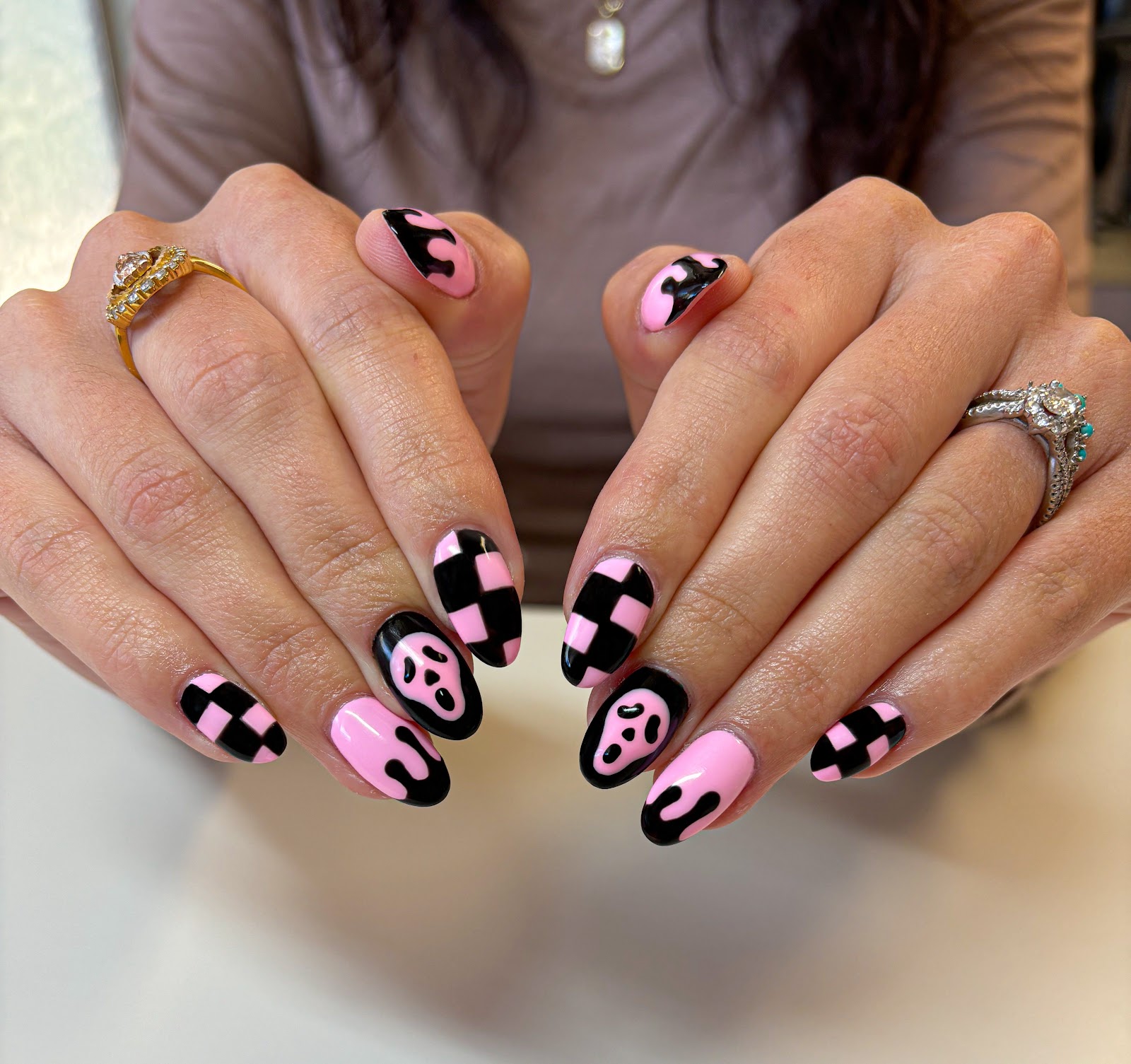 Marigold Beauty nail photo 1
